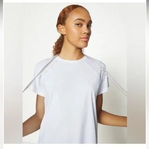 Athleta ultimate train tee white size medium